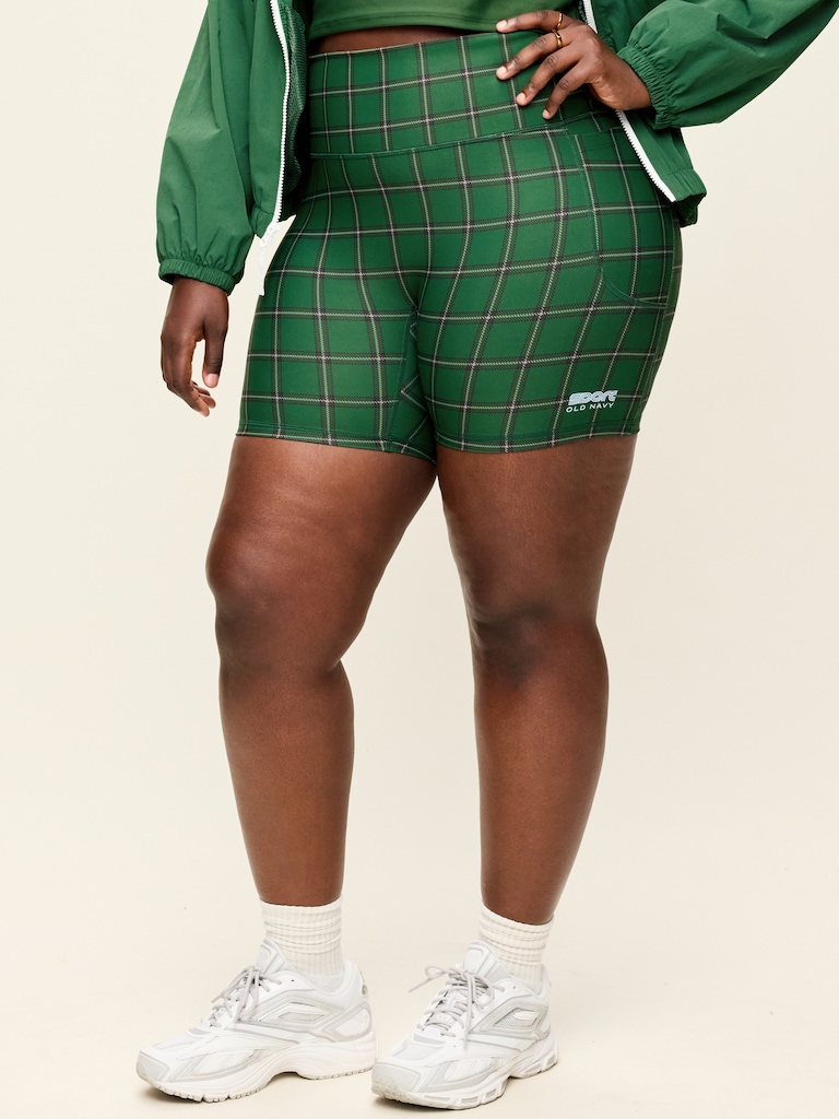 Extra-High Waisted PowerSoft Boundless Pocket Biker Shorts-- 6-inch inseam - No Front Seam