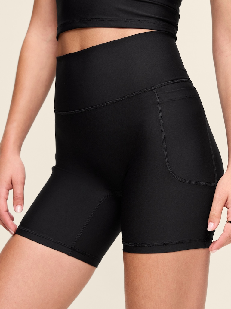 Extra-High Waisted PowerSoft Boundless Pocket Biker Shorts-- 6-inch inseam - No Front Seam