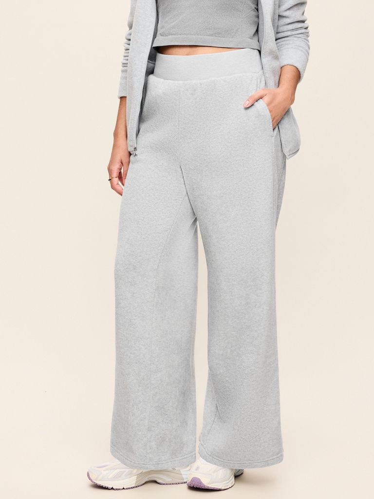 Extra High-Waisted Performance Fleece Wide-Leg Sweatpants