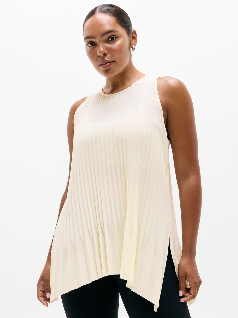 Featherweight Plissé Tank