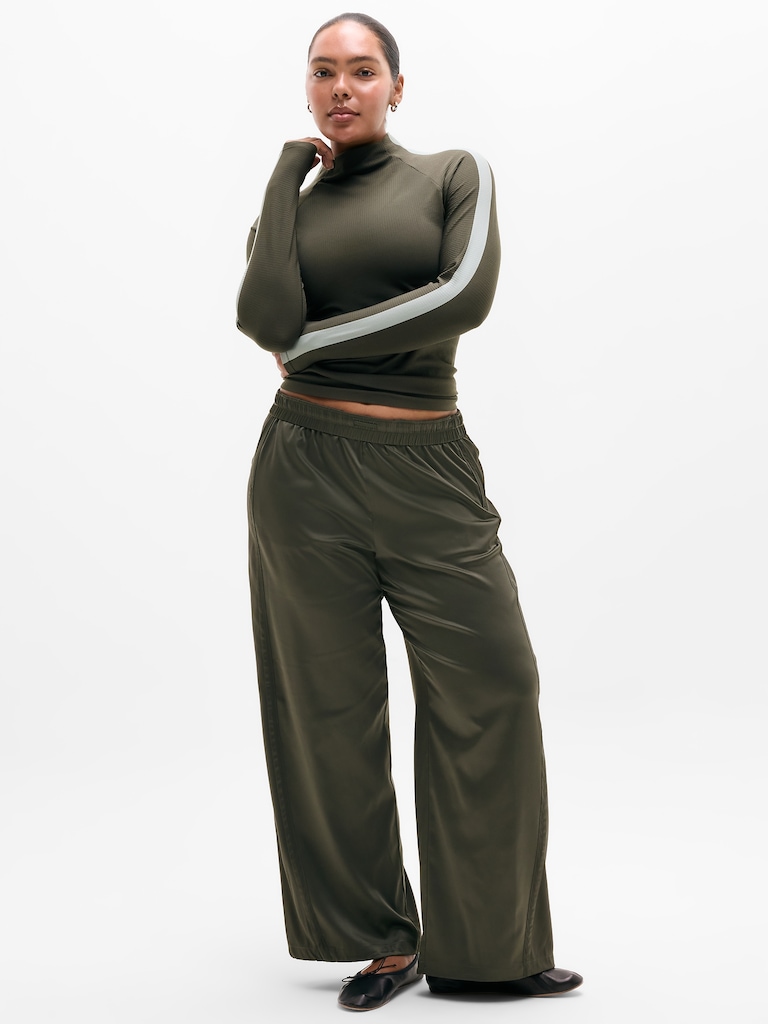 Renew Seamless Mock Neck Top