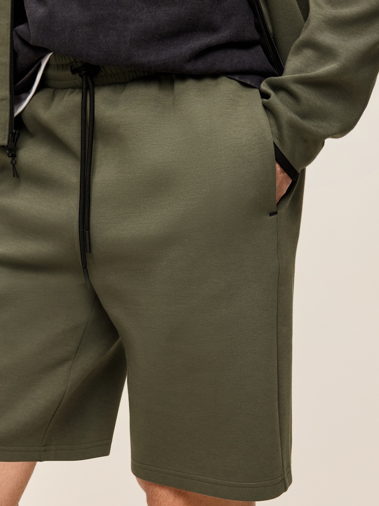 Dynamic Fleece 4.0 Shorts -- 8-inch inseam