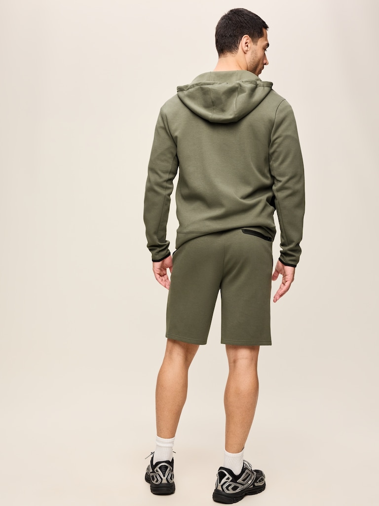 Dynamic Fleece 4.0 Shorts -- 8-inch inseam