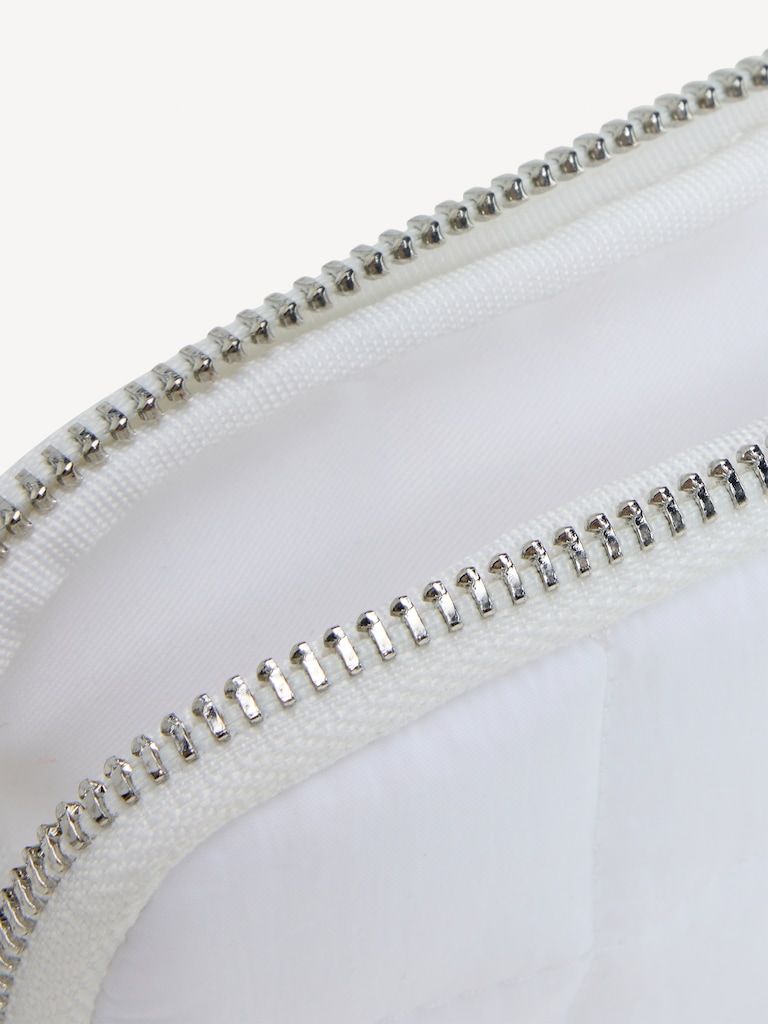 Active Puffer Wristlet