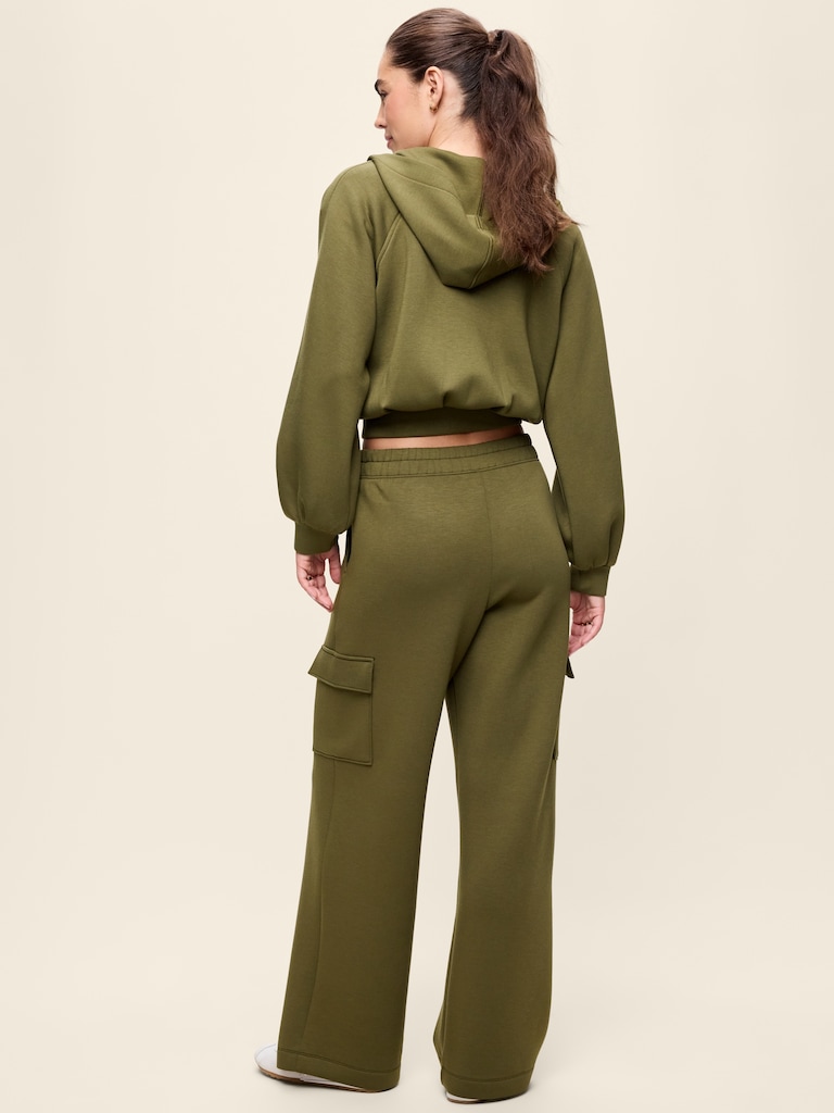 High-Waisted Bounce Fleece Wide-Leg Cargo Sweatpants