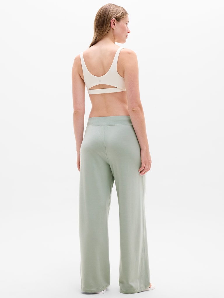 Coaster Luxe Straight Leg Pant
