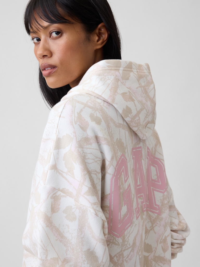 Relaxed Gap Mini-Logo Cropped Hoodie