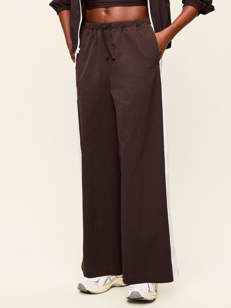 High-Waisted TrekTech Lightweight Woven Active Pants