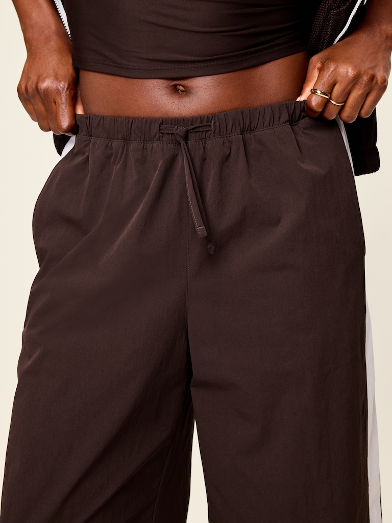High-Waisted TrekTech Lightweight Woven Active Pants