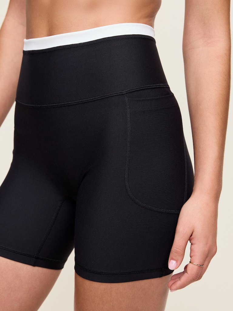 Extra-High Waisted PowerSoft Boundless Pocket Biker Shorts-- 6-inch inseam - No Front Seam