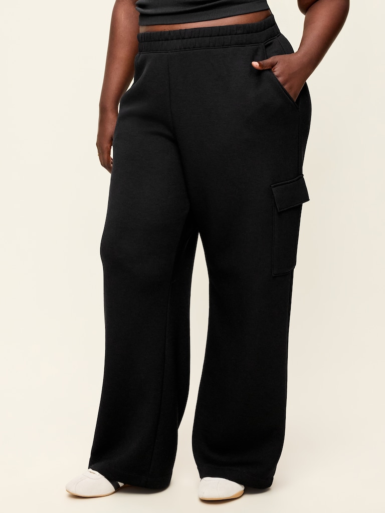 High-Waisted Bounce Fleece Wide-Leg Cargo Sweatpants