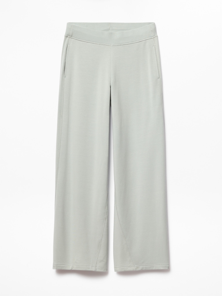 Coaster Luxe Straight Leg Pant